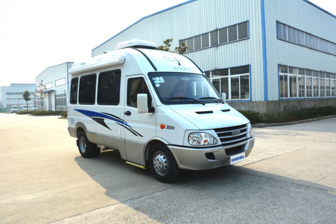 拓锐斯特依维柯B型享乐版房车38.8万-房车旅游