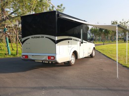 985A4933