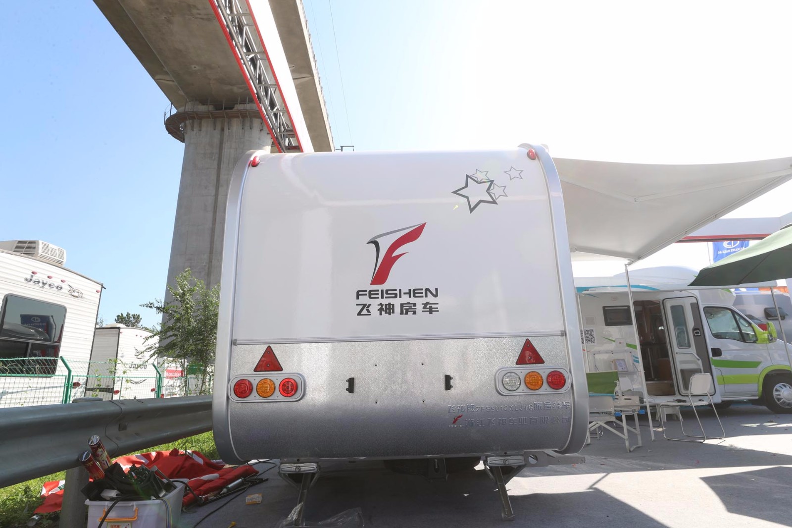 飞神公路拖挂