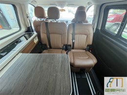 上汽大通 2020款大通RG10升顶露营B型房车