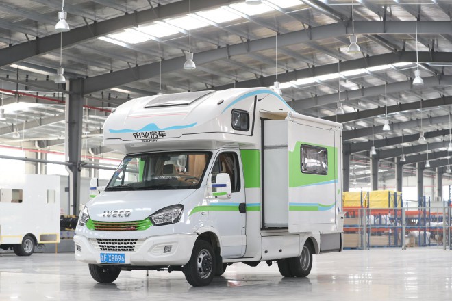 精致欧式风格、高端商务元素，“铂驰旅行家”单拓展房车 WLH_7272