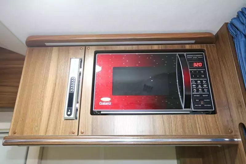 宇通依维柯欧胜C530标准版房车（上下铺）