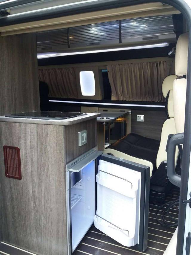 福客特房车2018款新逸途商旅房车一辆具备房车功能的家庭用车-新逸途商旅强势加入北京，成都车展