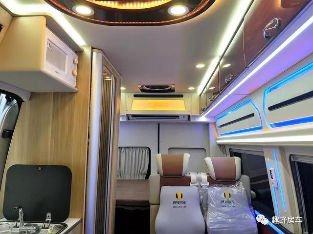 11.23杭州房车展趣蜂房车首创48V不差电房车,全系车型全面亮相杭州展3d15efc3b7774437b035d0f0649e43f5