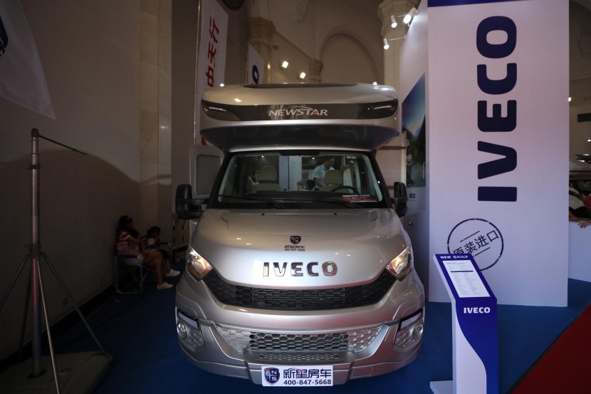 新星罗马假日C600K2双扩展房车 进口依维柯newdaily 6速手自一体房车 团购价71.8万 原价81.80万 WLH_4293