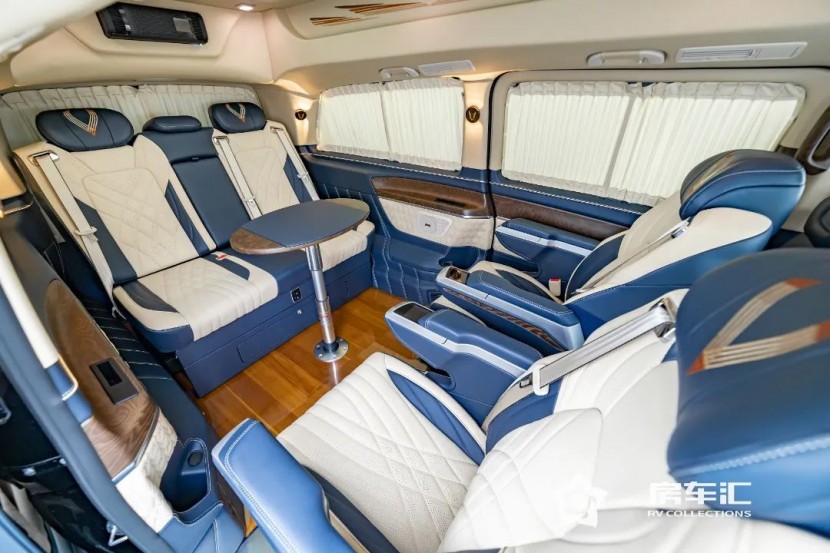 2022款卡升奔驰豪华七座商务车，清风拂山岗，强者自尚强0c5e398a281ffa8aadd2ce5db89dec74