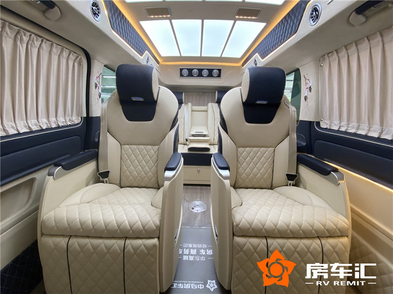 奔驰威霆商务七座202009031052199256