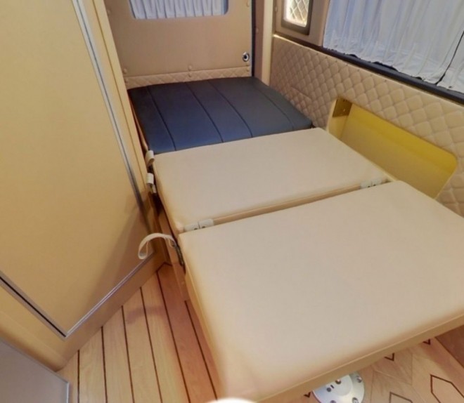 9月2日郑州房车展，尚旅福特梦享家1号，以梦为马，畅享韶华！08442f845341bd782a32f856df7e5e4d