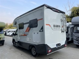 2024款歌睿途大通V90 C型 小型旅居车