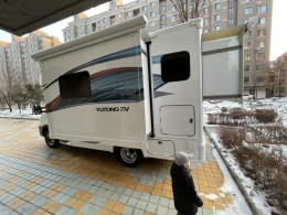 宇通 2021款C533 双拓展房车