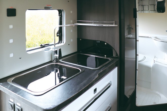 9月2日郑州房车展：铂驰房车旅行家单拓版，宽敞的空间，完美的格局！9c1e674614820c38d84c8ab6b6792798