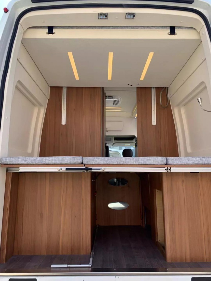 11.23杭州房车展推荐车型卫航大通V90（长轴、短轴）最新下线bb0fe79977fd47f399c5db2a85c54c16