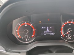 卫航 2021款V550 纵床