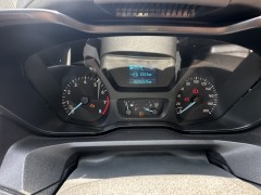江铃房车 2020款小野牛 六座白色