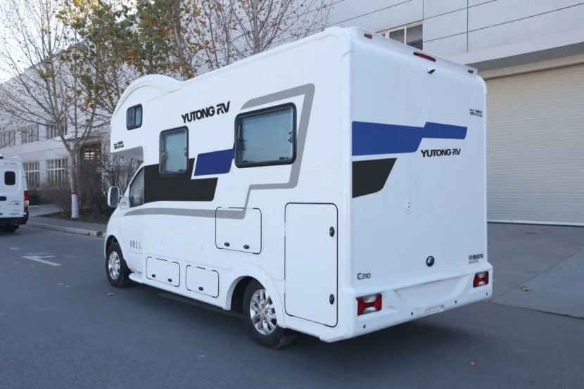 宇通大通V80房车C310房车（纵置床/国六）