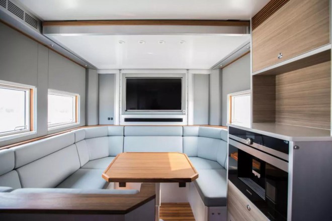 不惧束缚的越野房车（一）8549454e02024835a2b8846a1080e61d