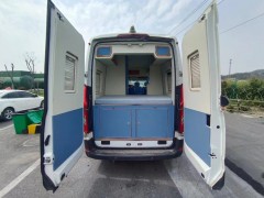 吉姆西房车 大通V90