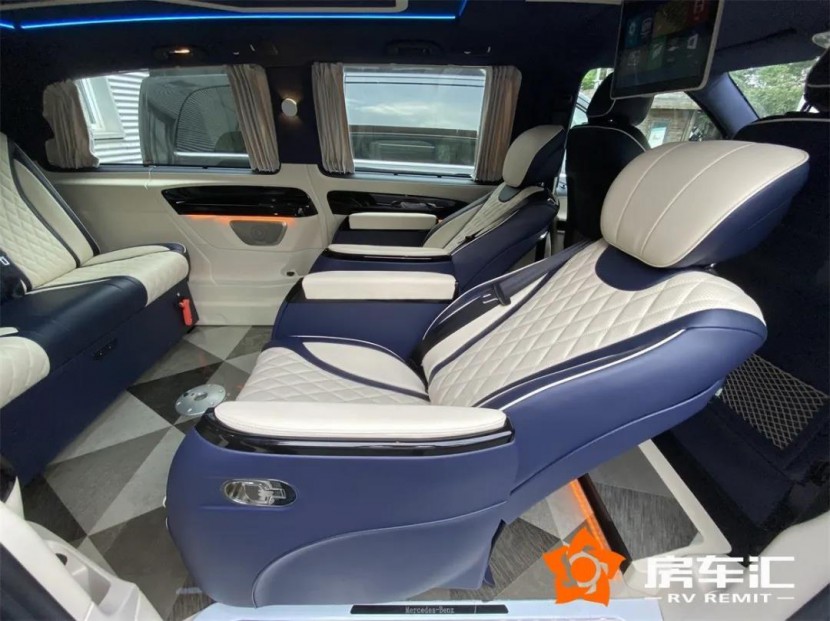 40多万包牌价！奔驰商务航空头等舱，超舒适享受，现车特价！11.jpg