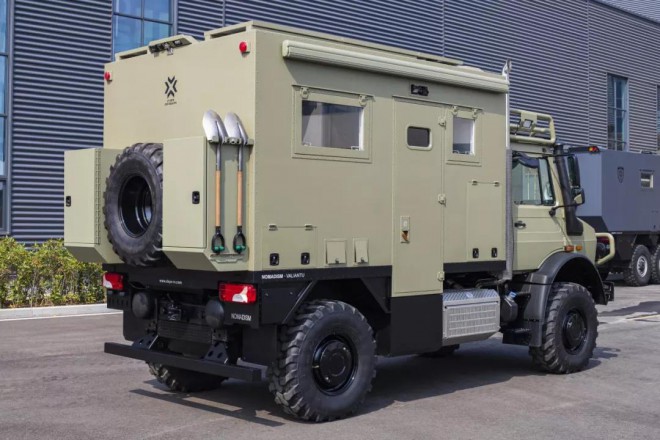 诺马迪森新款“撼路者”越野房车来护航9cc6600bf73548f99024512076deb605