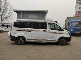 齐星房车 22款升降顶房车