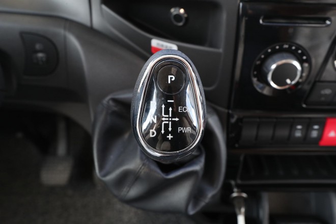 弗瑞德姆2019款全新国产依维柯自动挡T型房车 锐畅版TIC-611X 54.8万元 WLH_8315