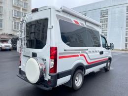 傲旅房车 依维柯B