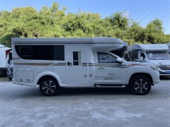 齐星 2022 款大通T70四驱越野全升顶皮卡房车