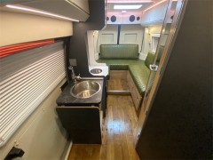 江铃福特 22款福特B520 B型房车