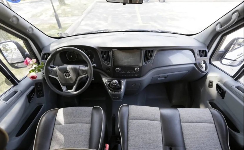 9月2日郑州房车展——嵘野景诗长轴款B型房车，纵意旅行，千千万万遍！92550fe6e142bf59dad51247b1ee0210