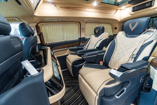 卡尔森鸿悦（V-class）奔驰商务车悦人耳目20210320103936_7876