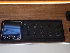 WLH_6880