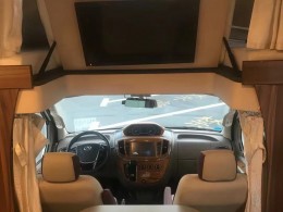 宇通凯伦宾威 大通C型大额头