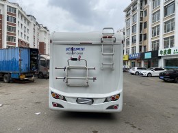 新星房车 18款进口依维柯