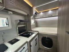 侣友房车 跃进H500