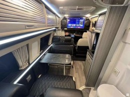 2021年福特黑骑士B型房车 B型