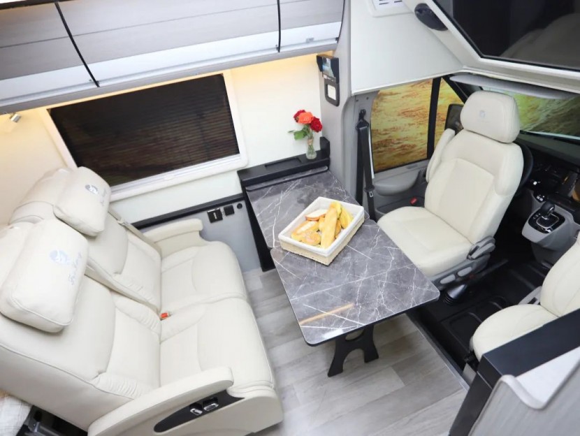 9月2日郑州房车展，飞翔福特巡疆者Pro房车，精致舒适，乐享生活！126474bc4c36222a461c5bb56ca7c522