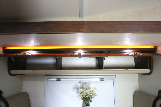 拓锐斯特依维柯C型畅游版TIC-620 55.8万起 2E1A4965