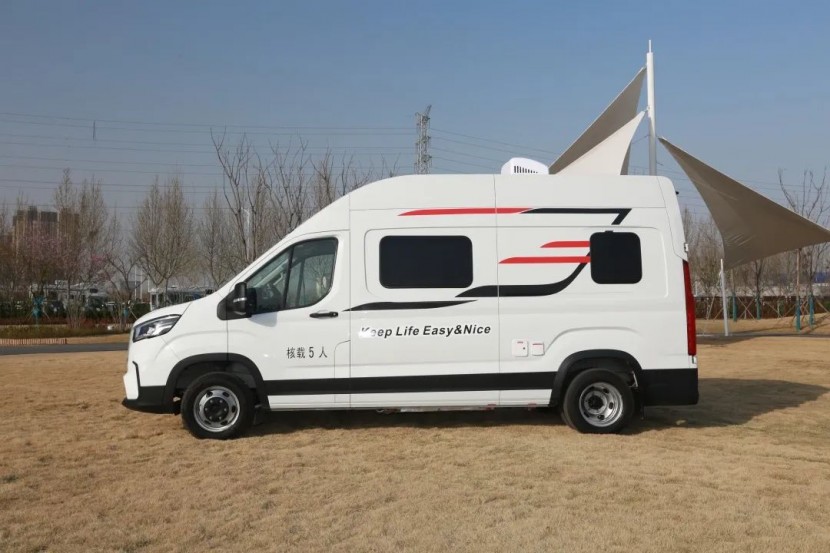 宇通大通V90国六B311房车