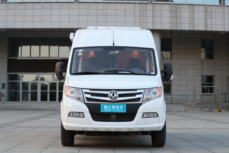 老张定制亲民款，顺之旅东风御风自动挡B型房车e60d9209336547e4bb76ee2e24da9252