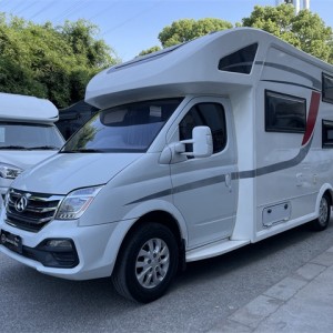 2018款大通C型小额头房车   大通