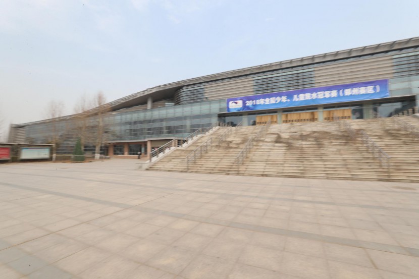 3.31郑州房车展场地河南省体育中心 WLH_3244