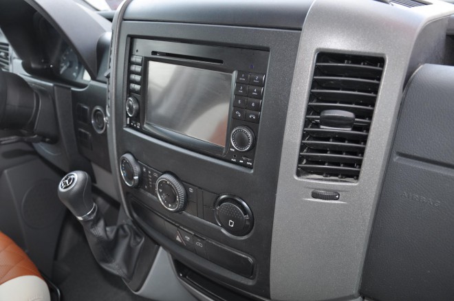 直降50万！独家团购108万即可抢购158万春田奔驰斯宾特524顶配房车 DSC_0213