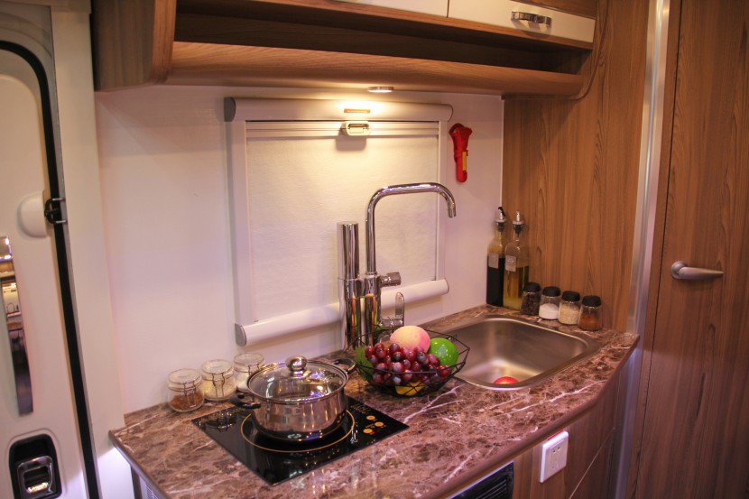 法美瑞大通L008-旅居版房车  40.8万元 IMG_7622