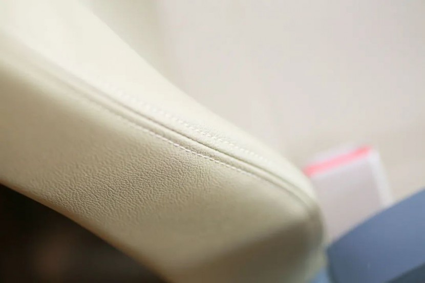 宇通依维柯欧胜C530舒适版房车