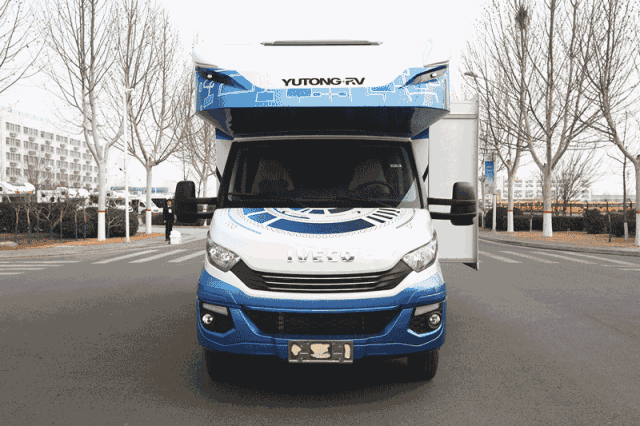 宇通房车全新进口依维柯智能房车，来了！