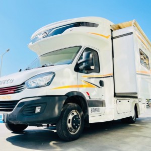 金冠房车 2021款CD520双拓版
