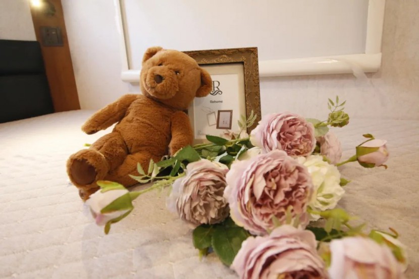 国六巨威3700——大通底盘自动挡房车评测图片