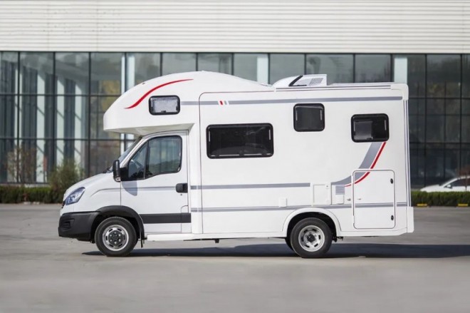 途佳依维柯C型房车，浪漫五月，花海与你，共赴山河376c728cf2a86335a2e6af97e8d76fd7