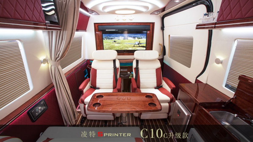 卡尔森C10C升级款奔驰商务车卓越设计、功能齐全，兼商务与旅居于一体20170927224549_4857
