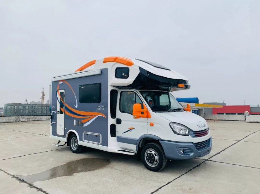全网首播！旌航第一台拖挂房车！！